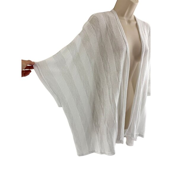 Steve Madden White Shimmery Knit Shawl Wrap Cardigan Kimono Ruana One Size - Picture 2 of 6